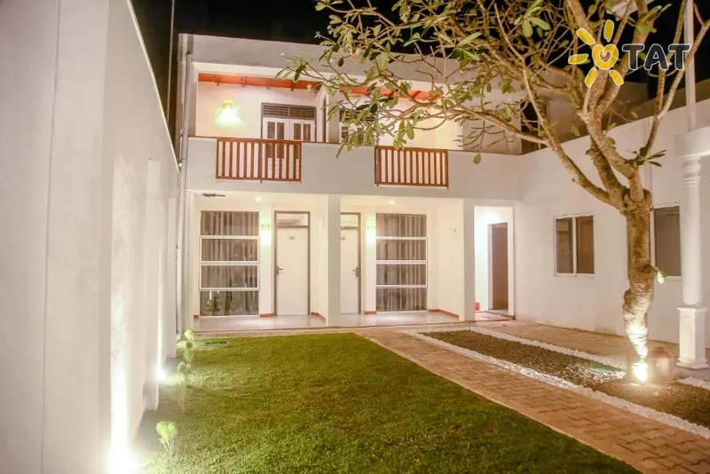 Фото отеля Anchorage Mirissa 3* Mirissa Šri Lanka išorė ir baseinai