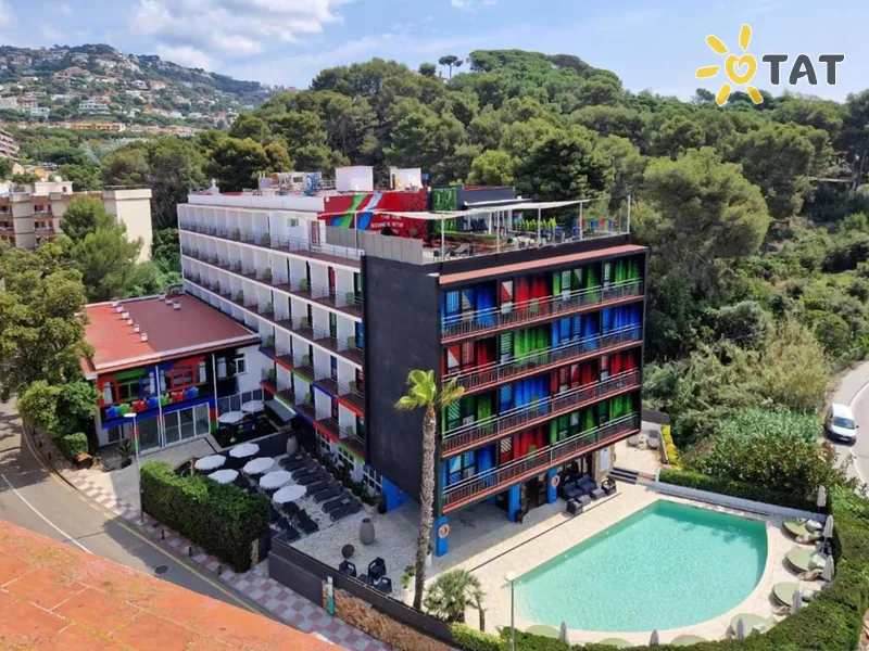 Фото отеля Lloret Vibe Affiliated by FERGUS 4* Kostabrava Spānija ārpuse un baseini