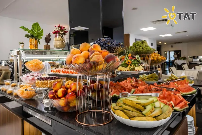 Фото отеля Prestige Deluxe Aquapark Club 4* Золотые пески Болгария бары и рестораны