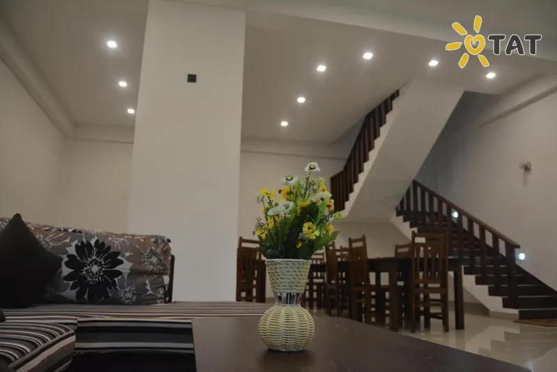 Фото отеля Sea View Tourist Inn 2* Тангалле Шри-Ланка лобби и интерьер