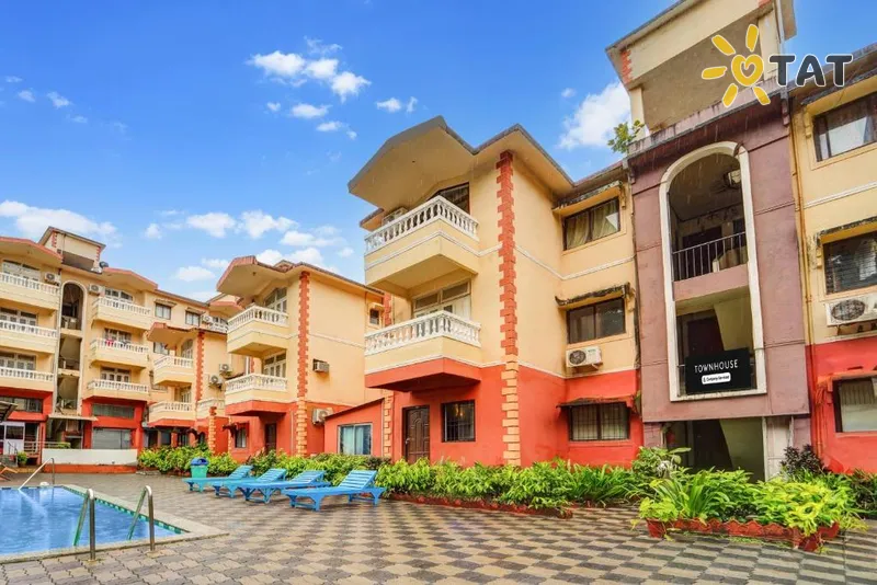 Фото отеля Townhouse Calangute - Baga Circle Formerly Park Avenue 2* Šiaurės Goa Indija išorė ir baseinai