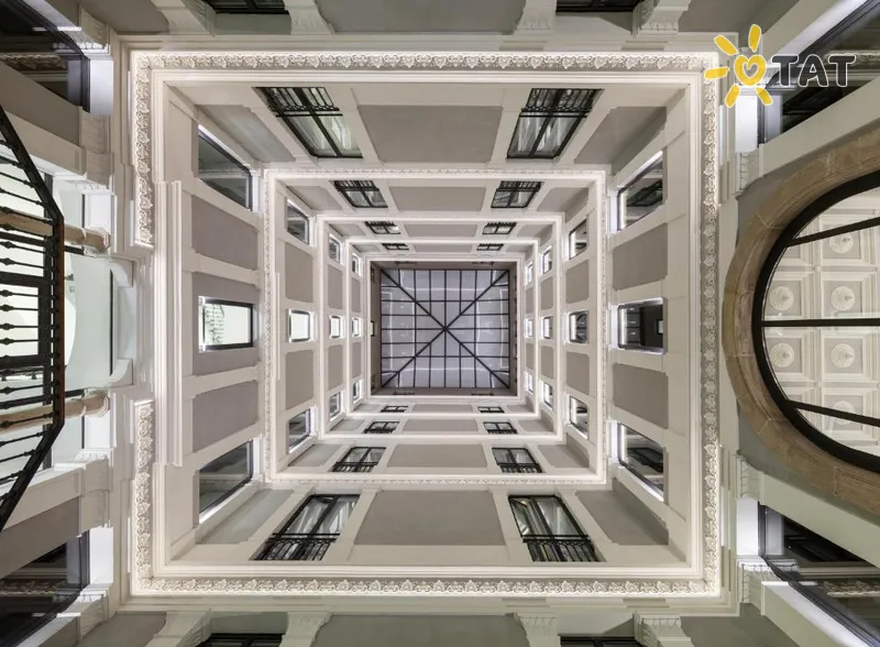 Фото отеля H10 Urquinaona Plaza 4* Барселона Испания экстерьер и бассейны