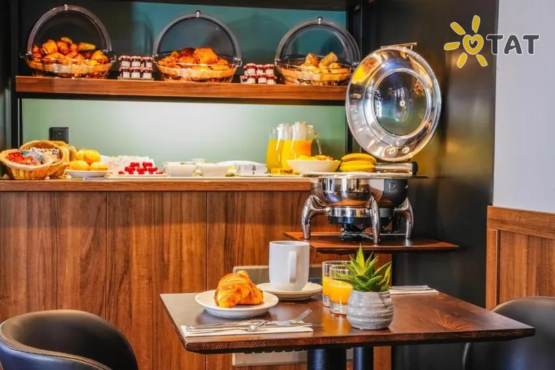 Фото отеля Timhotel Tour Eiffel 3* Parīze Francija bāri un restorāni