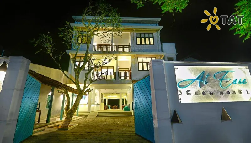 Фото отеля At Ease Beach Hotel 3* Hikaduva Šrilanka ārpuse un baseini