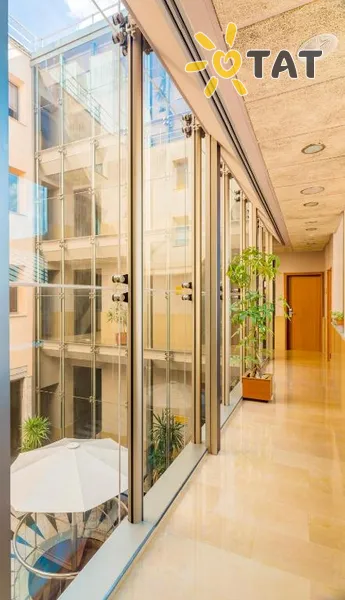 Фото отеля H10 Raco del Pi 3* Barselona Spānija vestibils un interjers