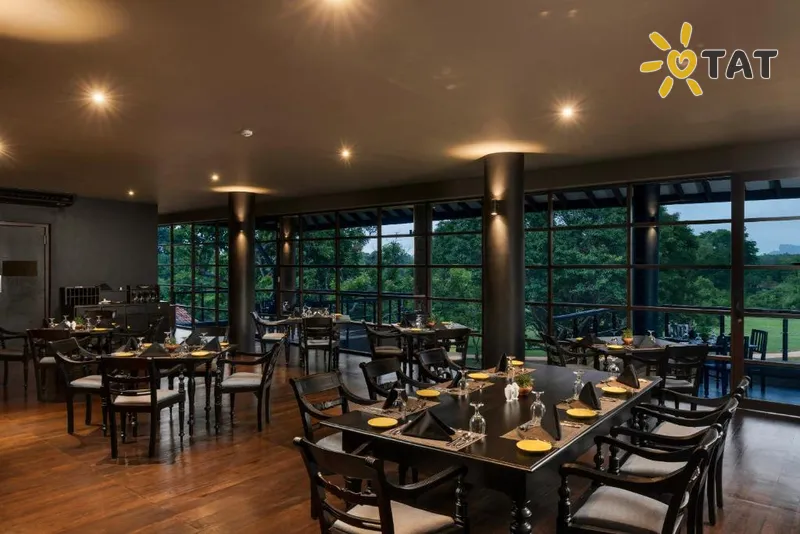 Фото отеля Ayugiri Ayurveda Wellness Resort Sigiriya 5* Канди Шри-Ланка бары и рестораны