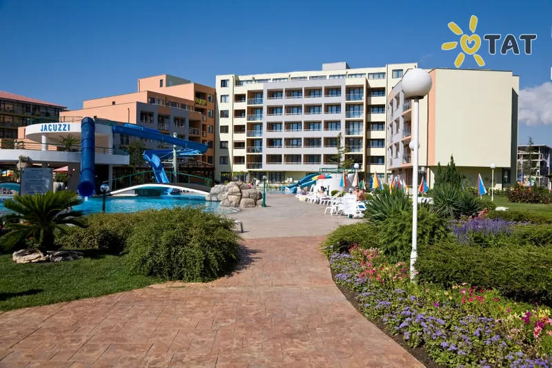Фото отеля Trakia Plaza Hotel & Apartments 4* Солнечный берег Болгария экстерьер и бассейны