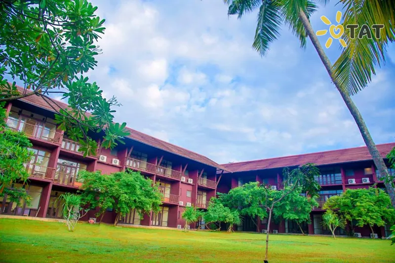 Фото отеля Celestia Ayurveda Resort 4* Бентота Шри-Ланка экстерьер и бассейны