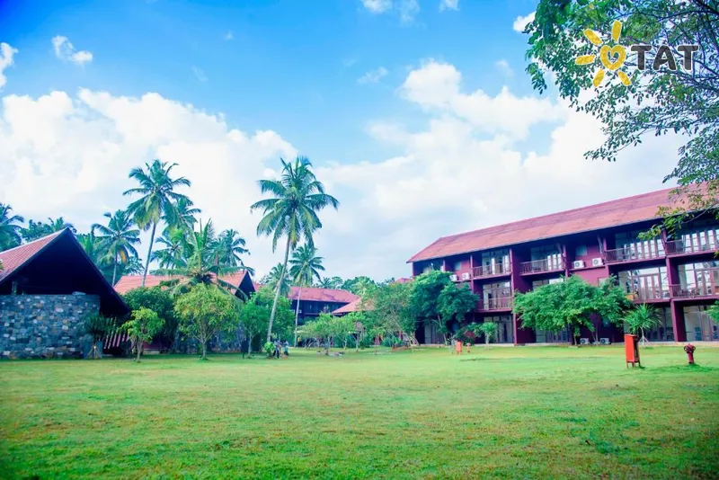 Фото отеля Celestia Ayurveda Resort 4* Бентота Шри-Ланка экстерьер и бассейны