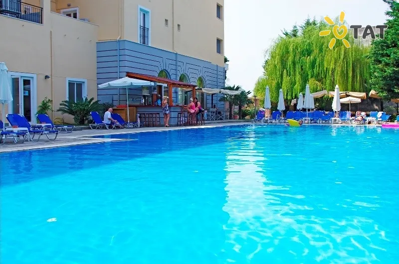 Фото отеля Hellinis Hotel 3* Korfu Graikija išorė ir baseinai