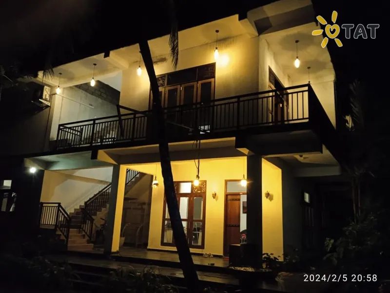Фото отеля Mount Edge Villa 3* Унаватуна Шри-Ланка экстерьер и бассейны