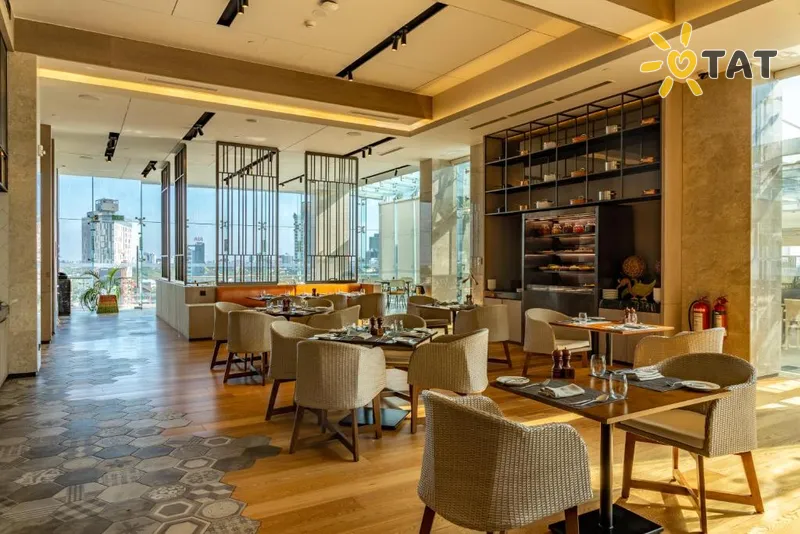 Фото отеля Courtyard By Marriott 5* Коломбо Шри-Ланка бары и рестораны