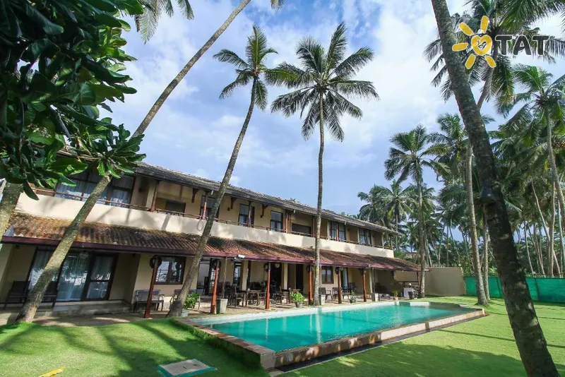 Фото отеля Maresia Beach Villa 3* Ваддува Шри-Ланка экстерьер и бассейны
