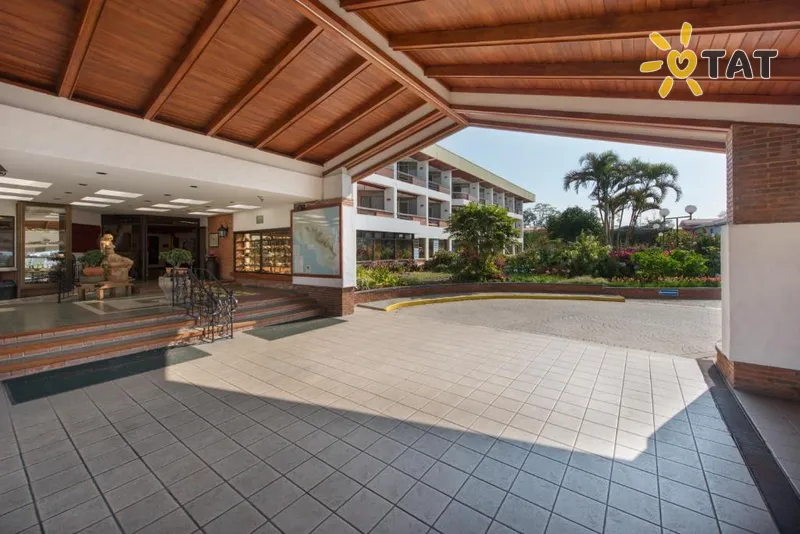 Фото отеля Bougainvillea Hotel 4* Sanhosē Kostarika ārpuse un baseini