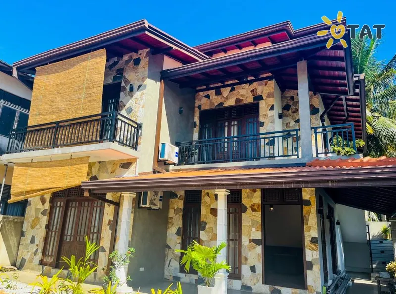 Фото отеля Marbella Bliss Villa 2* Тангалле Шри-Ланка экстерьер и бассейны