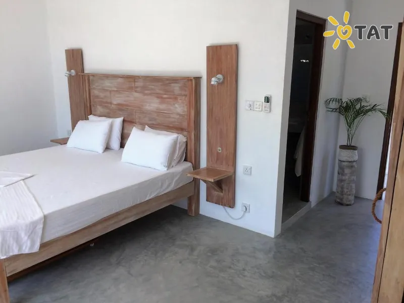 Фото отеля Jippie The Villa 2* Хиккадува Шри-Ланка номера