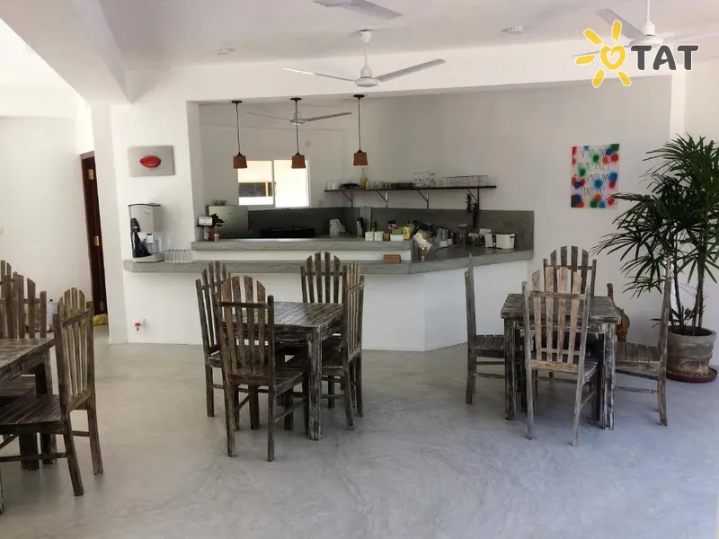 Фото отеля Jippie The Villa 2* Хиккадува Шри-Ланка бары и рестораны