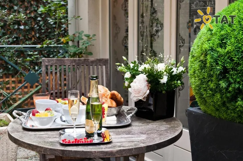 Фото отеля Monceau Wagram 4* Parīze Francija bāri un restorāni