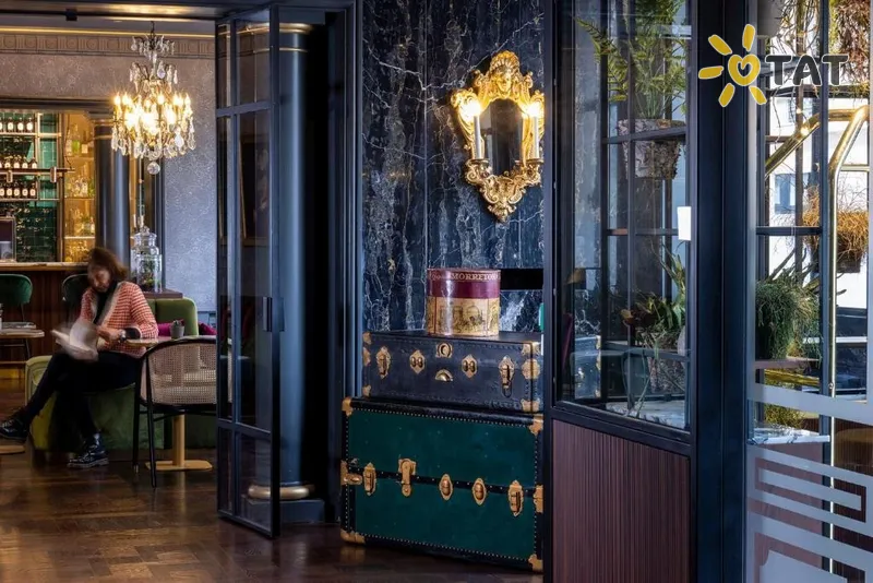 Фото отеля Victoria Palace 5* Parīze Francija ārpuse un baseini