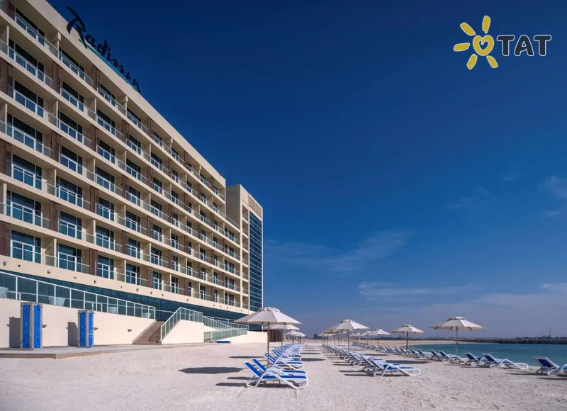 Фото отеля Radisson Resort Ras Al Khaimah Marjan Island 4* Рас Аль-Хайма ОАЭ экстерьер и бассейны
