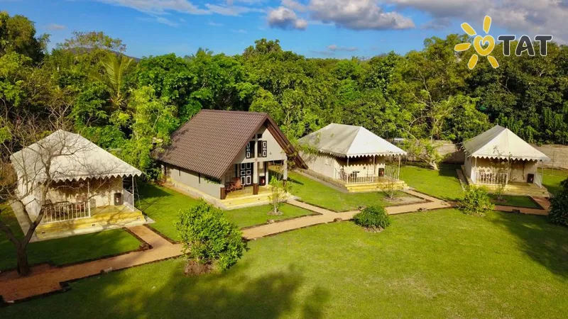 Фото отеля Rangiri Dambulla Resort 4* Dambulla Šrilanka ārpuse un baseini
