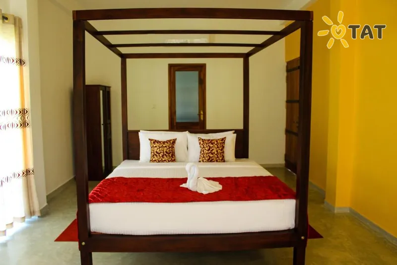 Фото отеля Villa Marina 2* Хиккадува Шри-Ланка номера