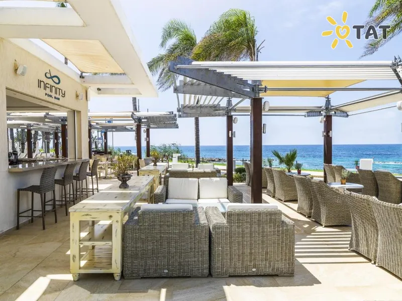 Фото отеля Alexander the Great Beach Hotel 4* Patosas Kipras barai ir restoranai