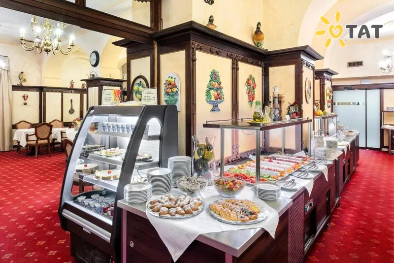 Фото отеля Interhotel Central 4* Karlovi Varai Čekija barai ir restoranai