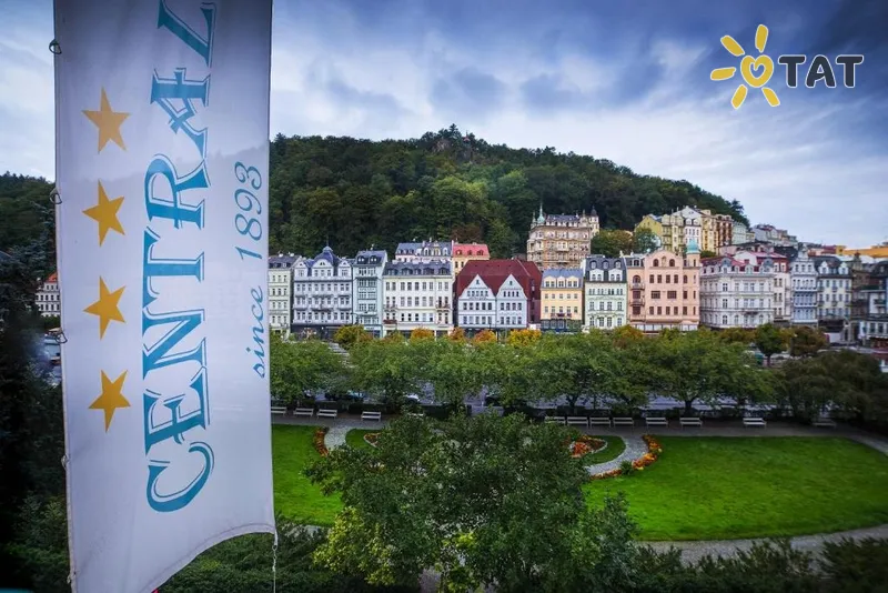 Фото отеля Interhotel Central 4* Karlovi Varai Čekija išorė ir baseinai