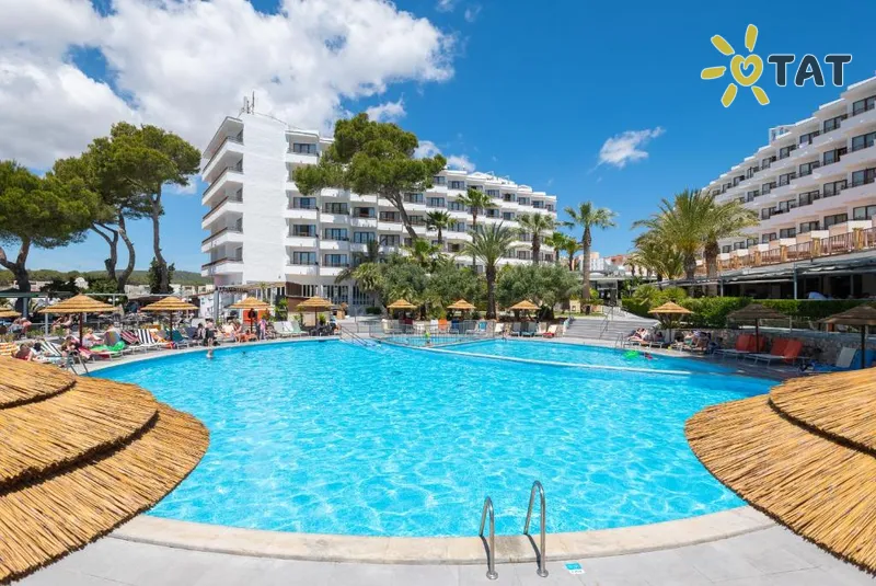 Фото отеля Leonardo Royal Ibiza Santa Eulalia Hotel 4* par. Ibiza Spānija ārpuse un baseini