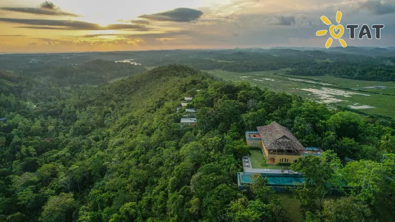 Фото отеля Malabar Hill 5* Велигама Шри-Ланка экстерьер и бассейны