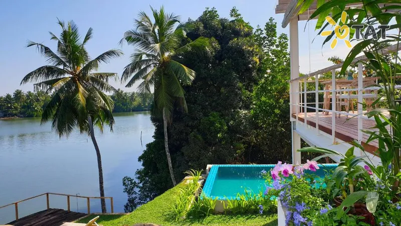 Фото отеля 33 Lake Terrace 5* Hikaduva Šrilanka ārpuse un baseini