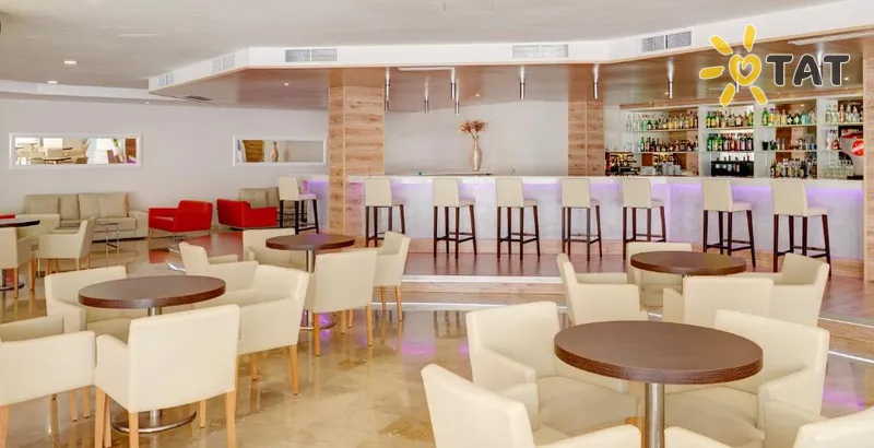 Фото отеля Grupotel Port De Alcudia 4* Maljorka Ispanija barai ir restoranai