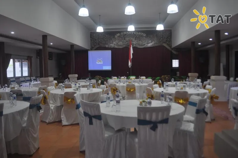 Фото отеля Dewi Sinta Hotel & Restaurant 3* Кута (о. Балі) Індонезія бари та ресторани