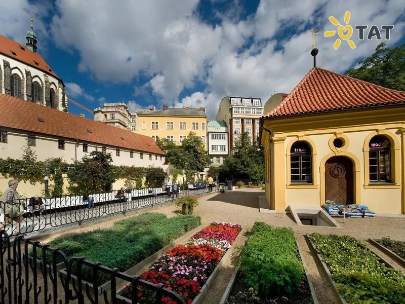 Фото отеля EA Hotel Julis 4* Prāga Čehu ārpuse un baseini