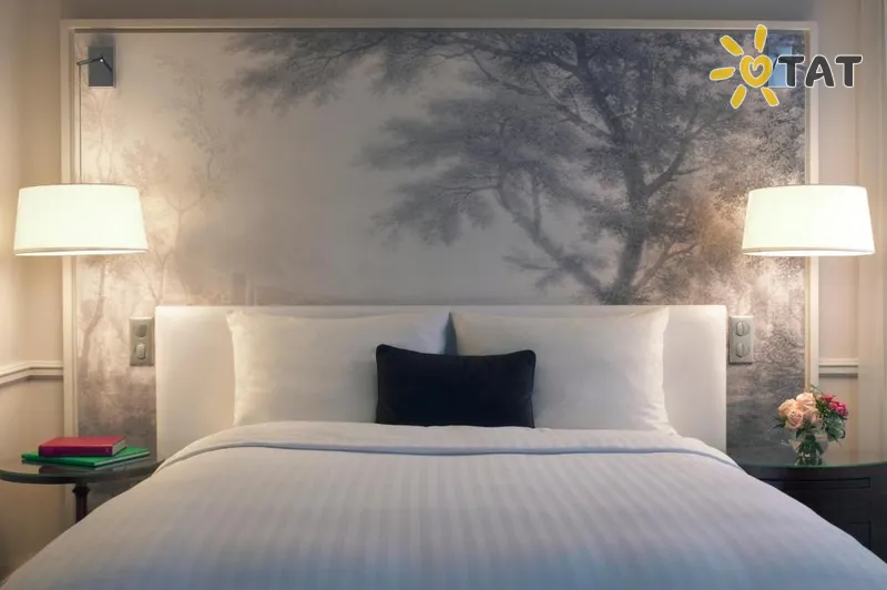 Фото отеля Renaissance Paris Le Parc Trocadero Tour Eiffel Hotel 4* Париж Франція номери