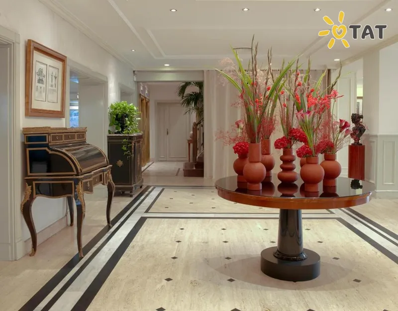 Фото отеля Melia Vendome 4* Париж Франція лобі та інтер'єр