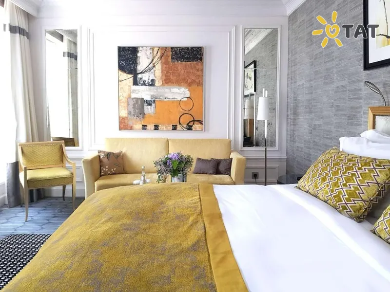 Фото отеля Sofitel Le Faubourg 5* Париж Франція номери