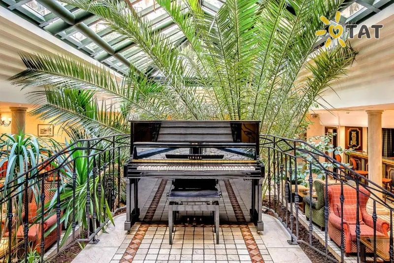 Фото отеля Villa Beaumarchais 4* Париж Франція екстер'єр та басейни