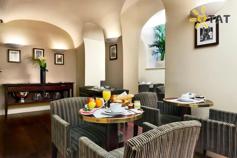Фото отеля Golden Tulip Washington Opera 4* Париж Франція бари та ресторани