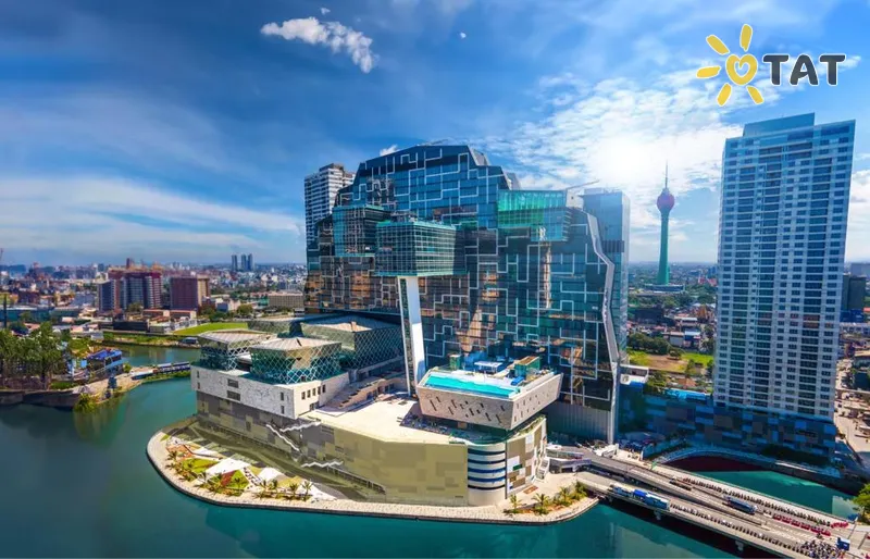 Фото отеля Cinnamon Life at City of Dreams 5* Коломбо Шри-Ланка экстерьер и бассейны