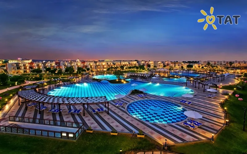 Фото отеля Posh Club by Sunrise Crystal Bay Resort 5* Сафага Єгипет екстер'єр та басейни