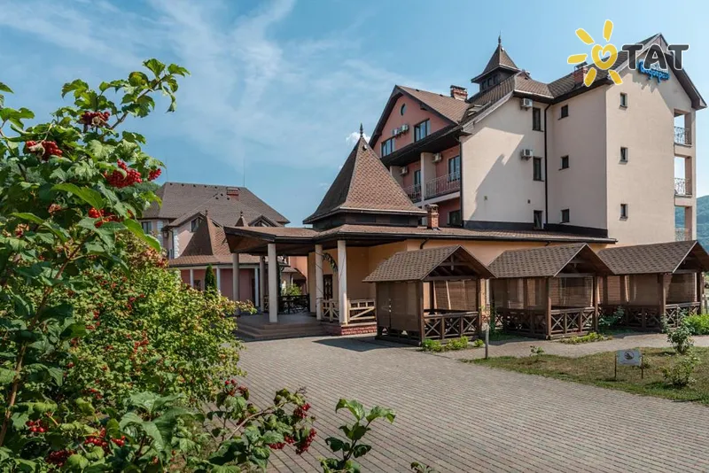 Фото отеля Серебряный Водограй 3* Поляна Украина - Карпаты экстерьер и бассейны