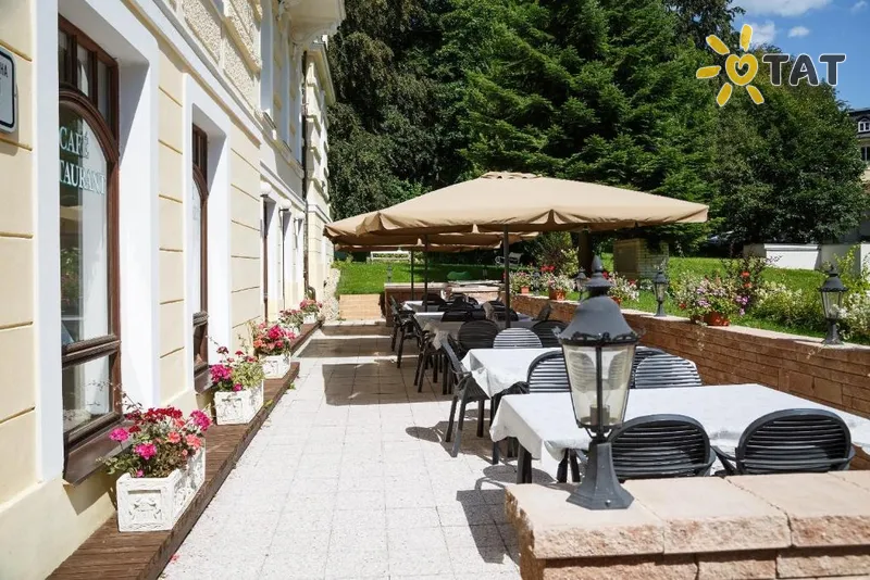 Фото отеля Westend Hotel 4* Маріанське-Лазне Чехія бари та ресторани