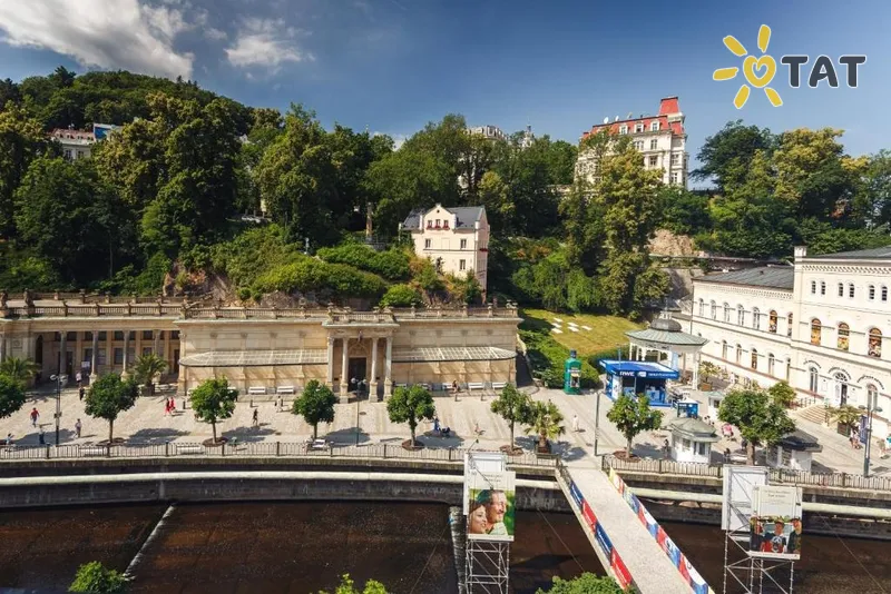Фото отеля Aqua Marina Boutique Spa Hotel 4* Karlovi Vari Čehu ārpuse un baseini