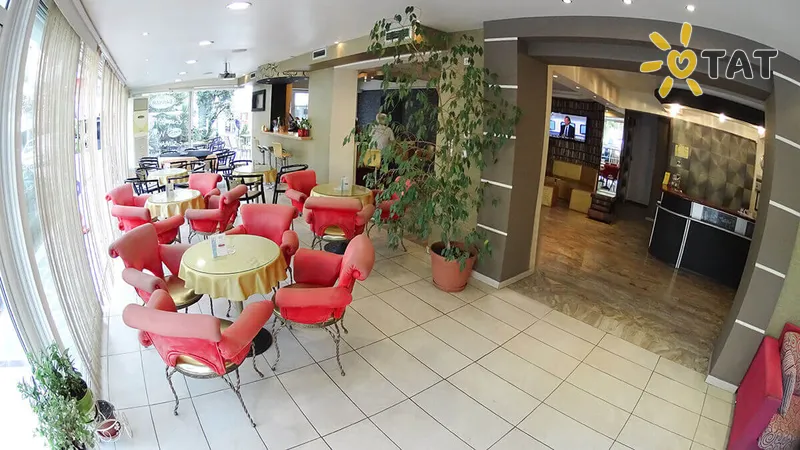 Фото отеля Paralia Inn 3* Saloniki Grieķija bāri un restorāni