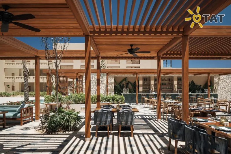 Фото отеля Jaz Sakhra 5* Мерса-Матрух Египет бары и рестораны