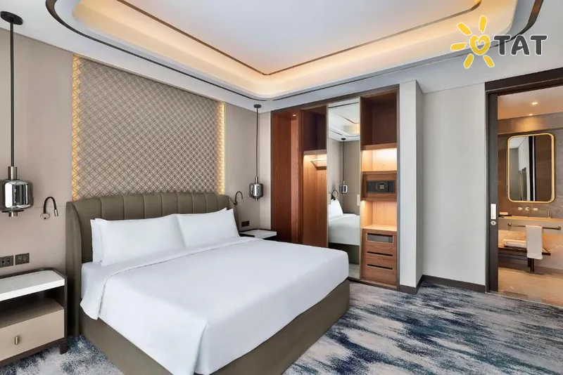 Фото отеля Embassy Suites By Hilton Dubai Business Bay 5* Dubaija AAE cipariem