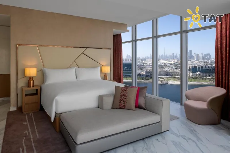 Фото отеля Hilton Dubai Creek Hotel & Residences 5* Dubaija AAE cipariem