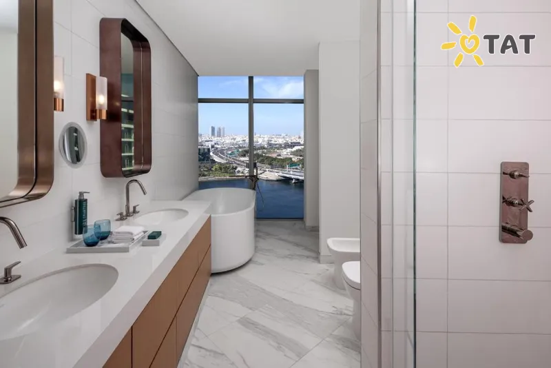 Фото отеля Hilton Dubai Creek Hotel & Residences 5* Dubaija AAE cipariem